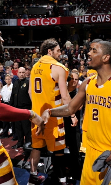 LeBron, Cavs finally get statement win with rout of Spurs